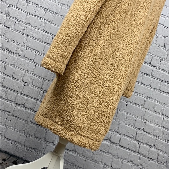 NWT Astr tan faux Sherpa coat small - Picture 4 of 5